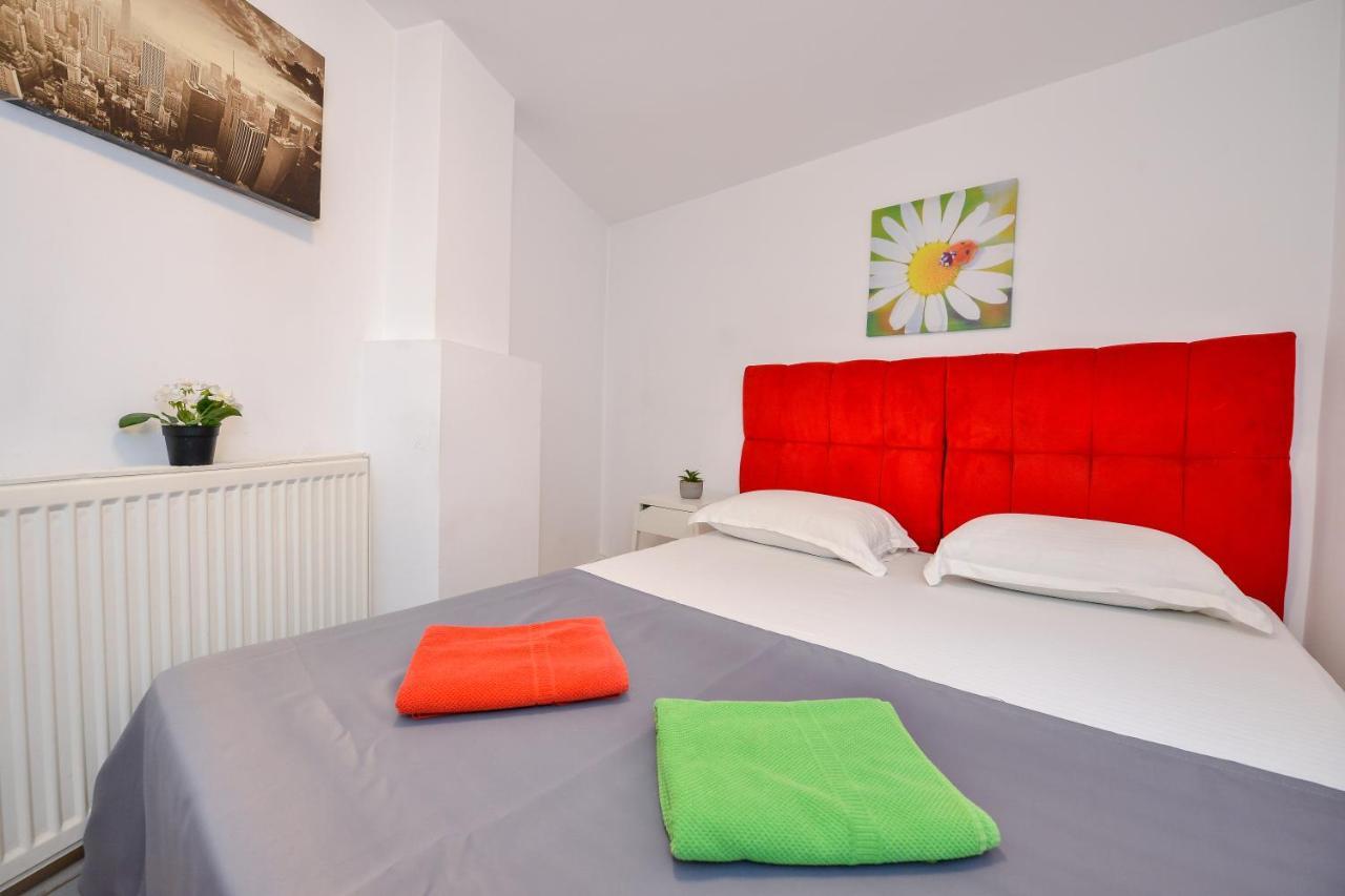 Unirii Square Old Town Apartments Букурещ Екстериор снимка