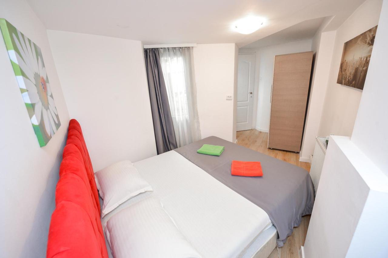 Unirii Square Old Town Apartments Букурещ Екстериор снимка
