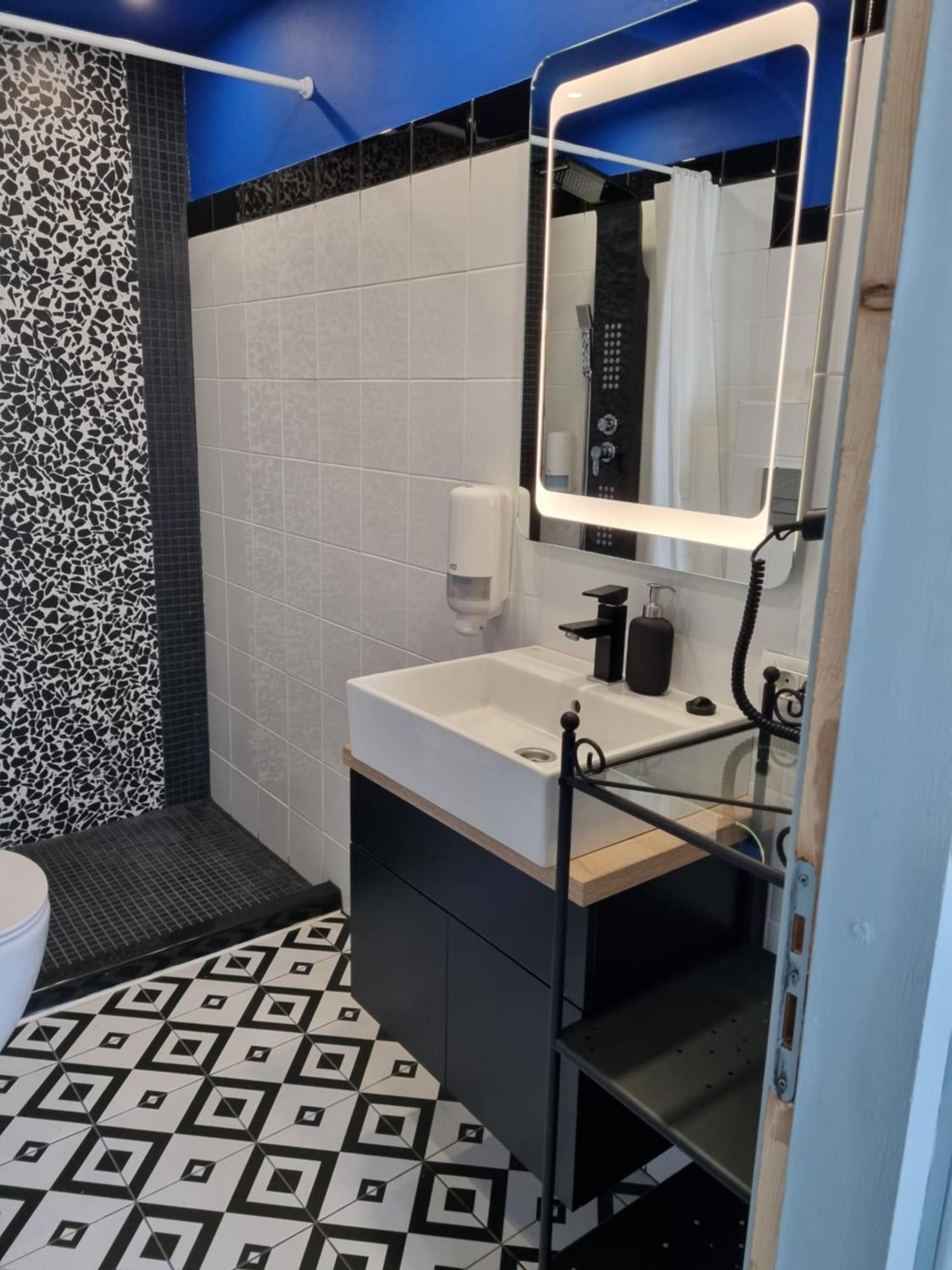 Unirii Square Old Town Apartments Букурещ Стая снимка